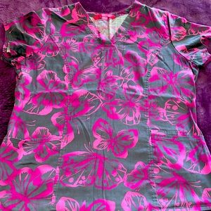 Beyondscrubs scrub top